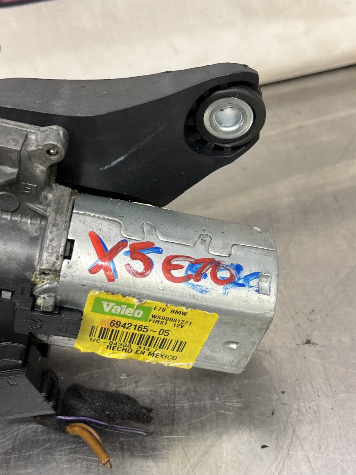 6942165 05 WS00001221 BMW X5 Series E70 Wiper Mechanism Motor Linkage FIRST  VAL