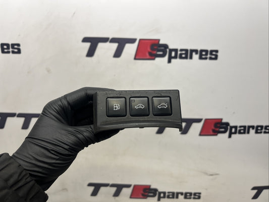 AUDI TT MK1 8N FUEL FLAP BOOT RELEASE SWITCHES WARRANTY 8n0962101