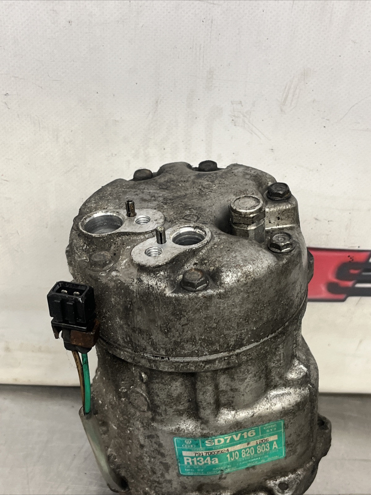 VW Golf MK4 1998 to 2004 Air-Con Pump 1J0820803A