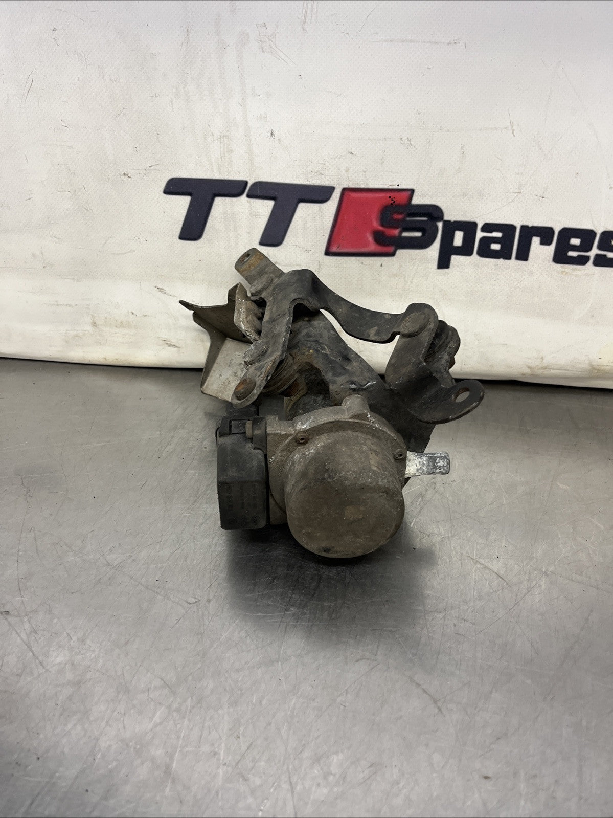 AUDI TT MK1 V6 3.2 BRAKE ASSIST VACUUM PUMP 1J0612181B 1J0 612 181B