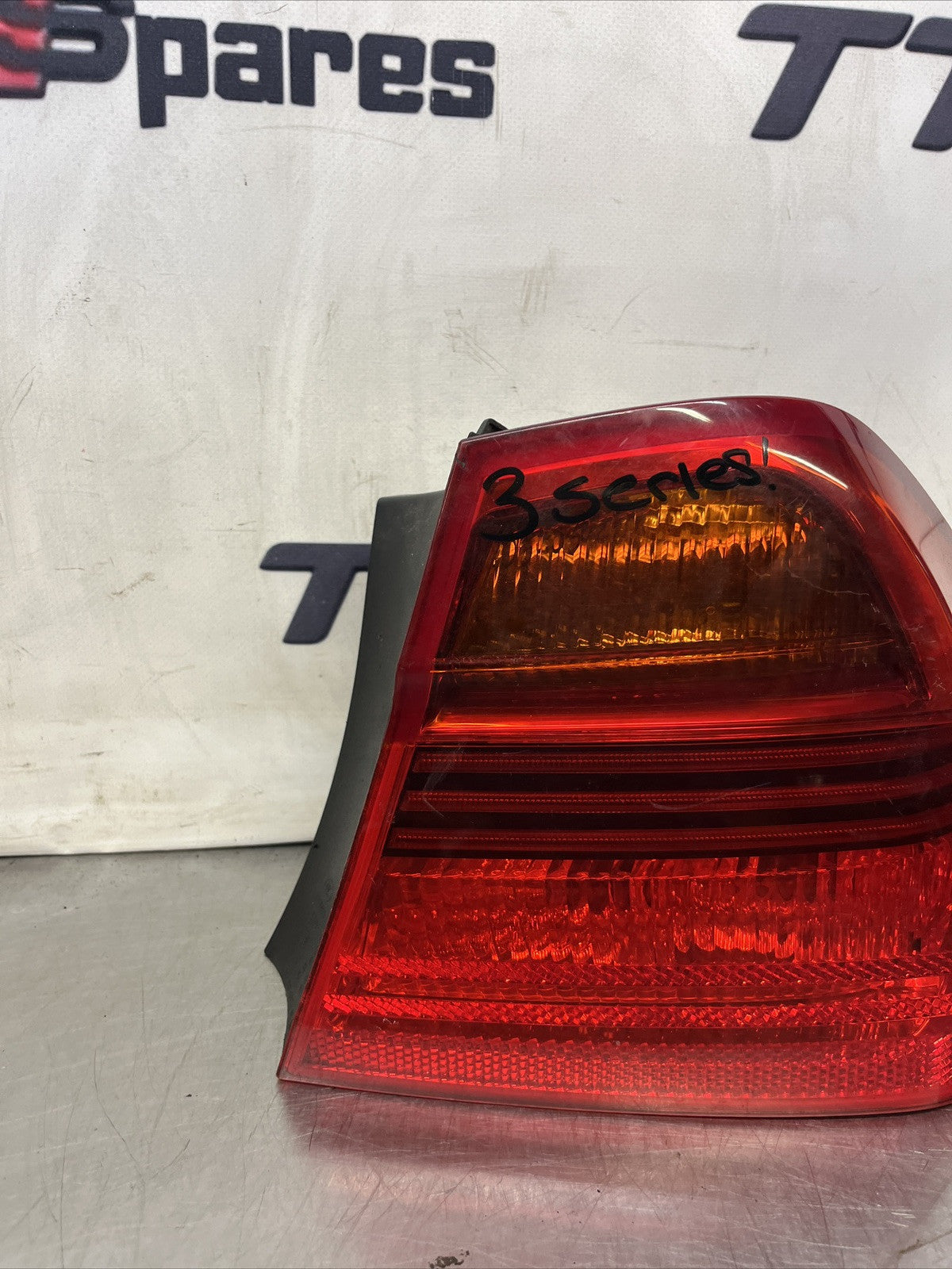 BMW 3 Series E90 Saloon Rear Back Lamp Light Right Tail Back O/S 6937458