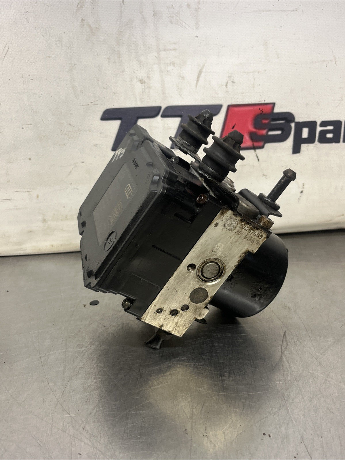 2007 AUDI TT ABS UNIT 2000PETROL 8J0614517A 10096103233 10061930251 10021202144