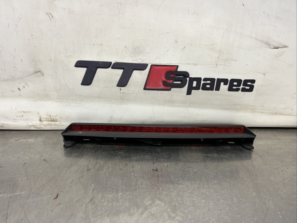 AUDI TT 2002 THIRD BRAKE LIGHT 8N8945097A