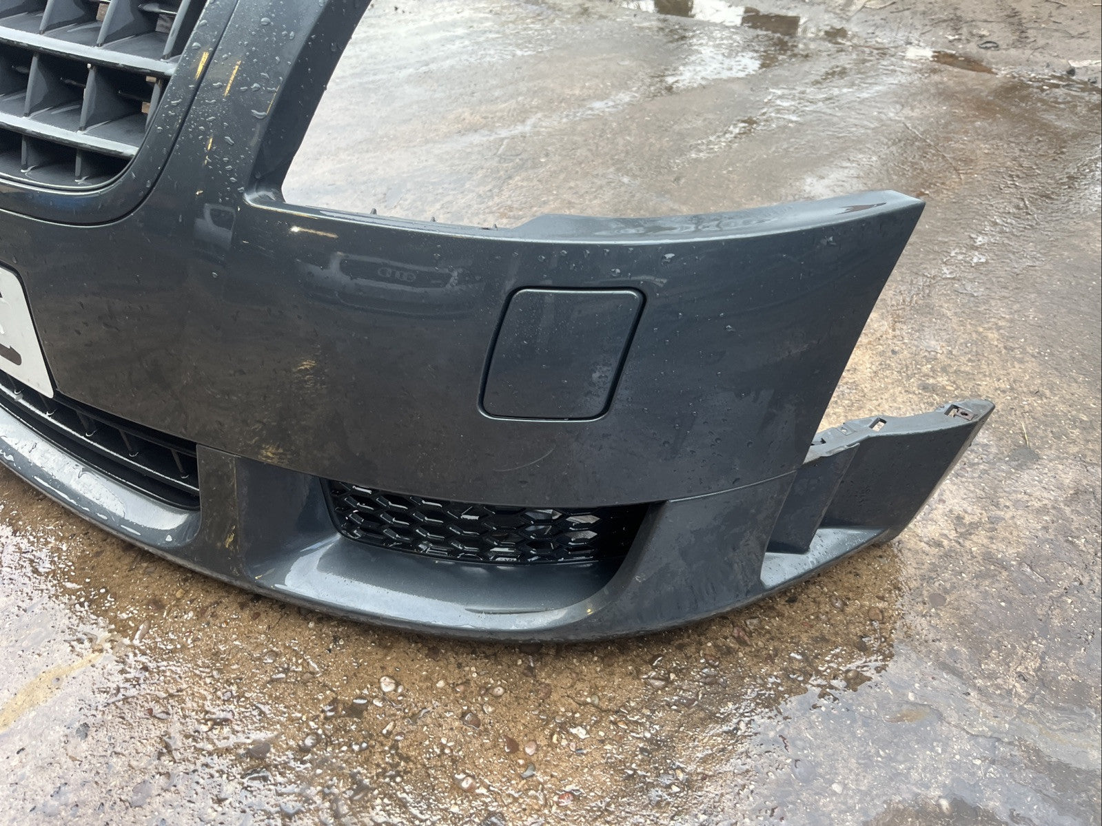 AUDI TT 8n mk1 3.2 V6 COMPLETE FRONT BUMPER + GRILLS WASHER JETS MAURITIUS BLUE