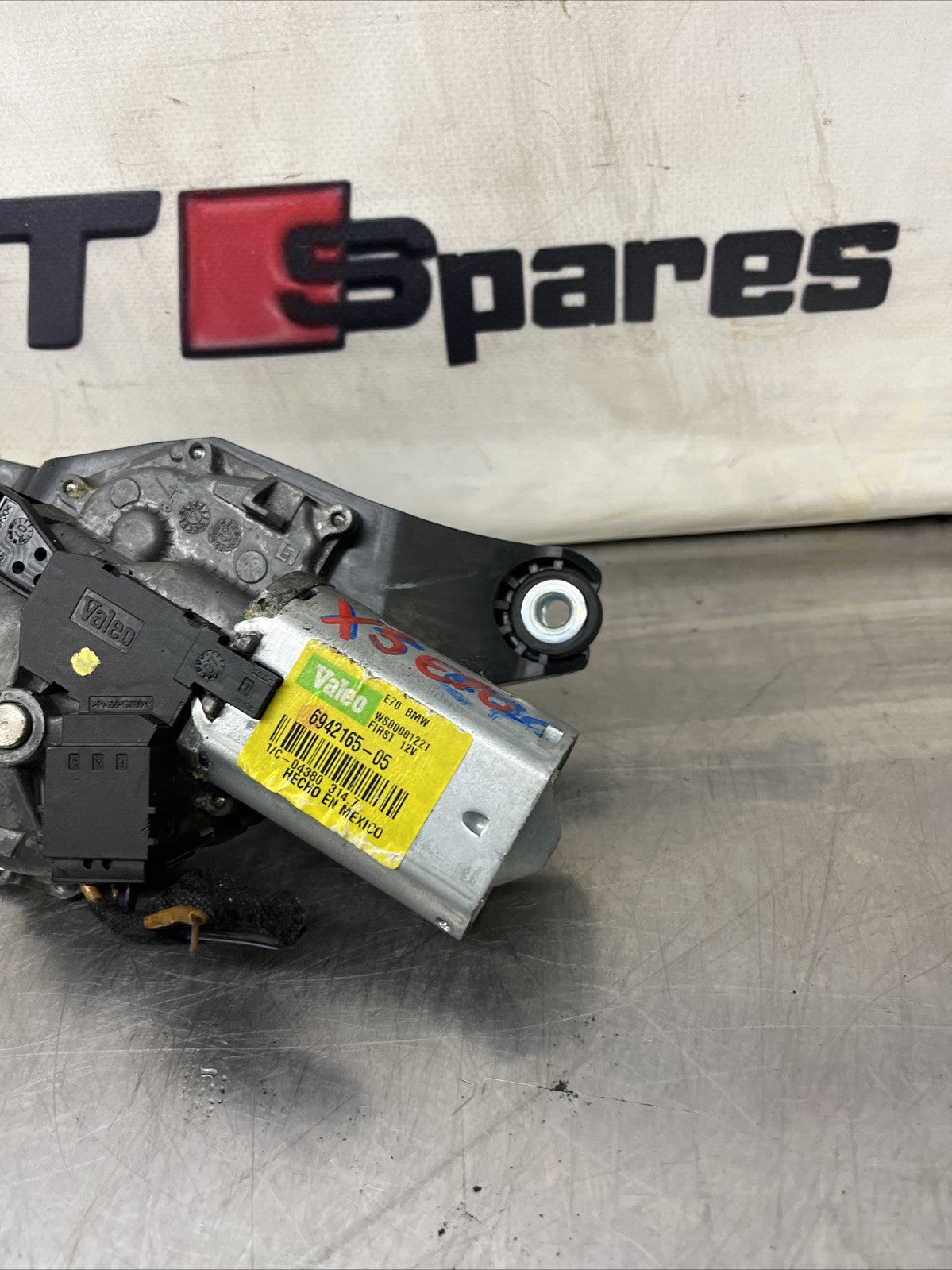 6942165 05 WS00001221 BMW X5 Series E70 Wiper Mechanism Motor Linkage FIRST  VAL