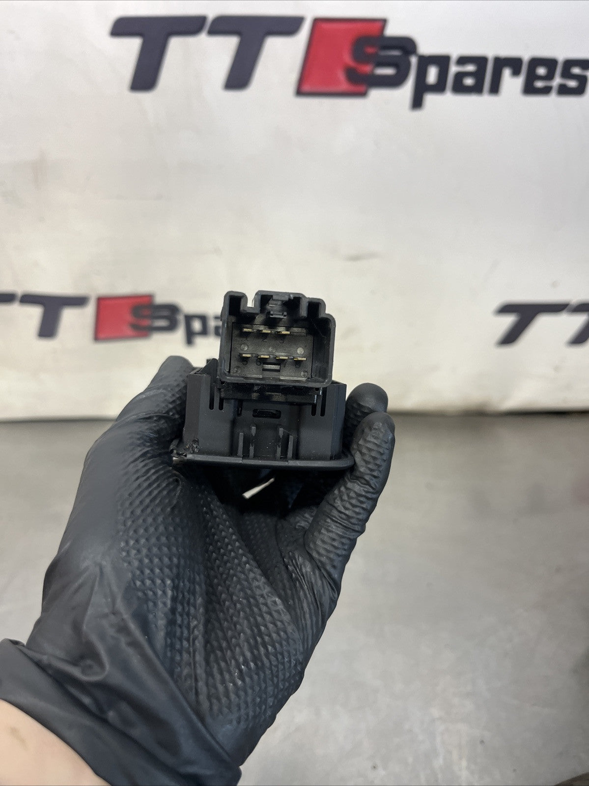 2007 LAND ROVER DISCOVERY 3 OFFSIDE RIGHT REAR WINDOW SWITCH YUD501080PVJ