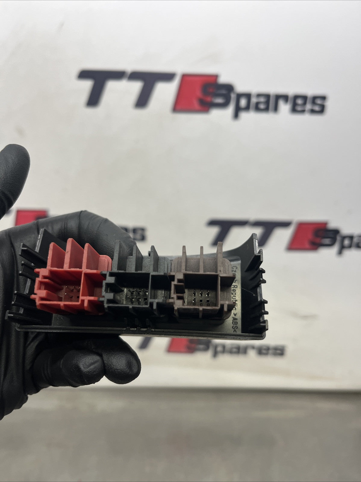 AUDI TT MK1 8N FUEL FLAP BOOT RELEASE SWITCHES WARRANTY 8n0962101