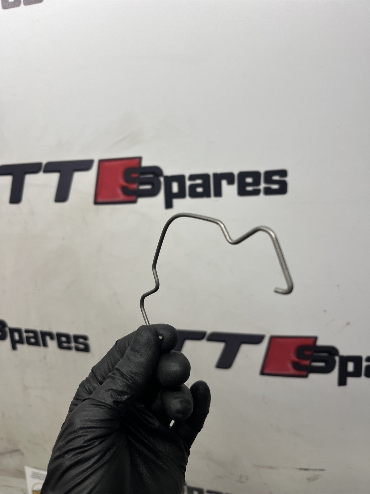 Audi TT MK1 98-06 8N Headlight Rear Back Cover Retaining Wire Clip Fixing