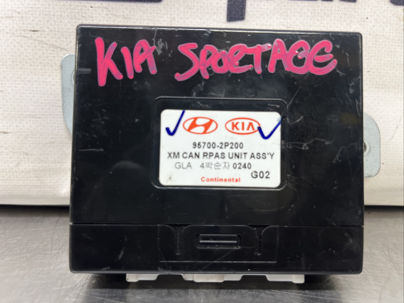 KIA SORENTO PARKING SENSOR CONTROL UNIT ECU MK2 957002P200 2010 - 2014