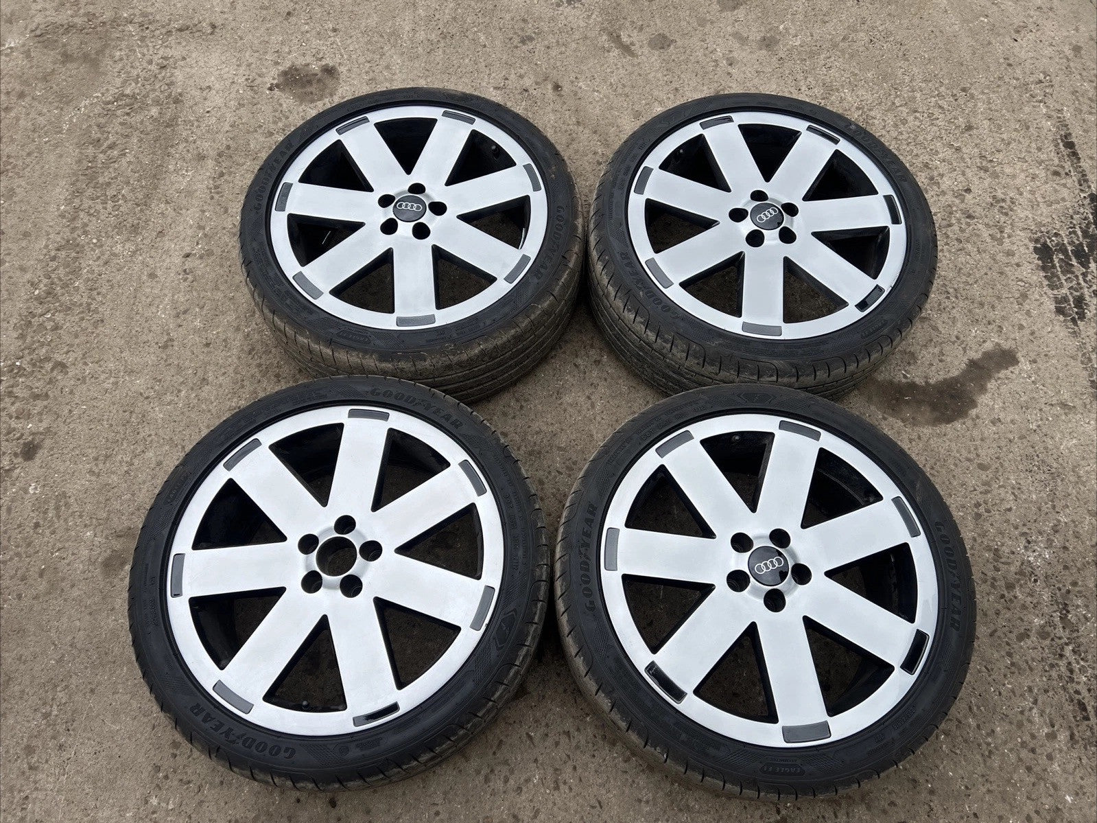 Audi TT MK1 2003 3.2 V6 5x100 18" Alloy Wheels & Tyres Set Grey TT61