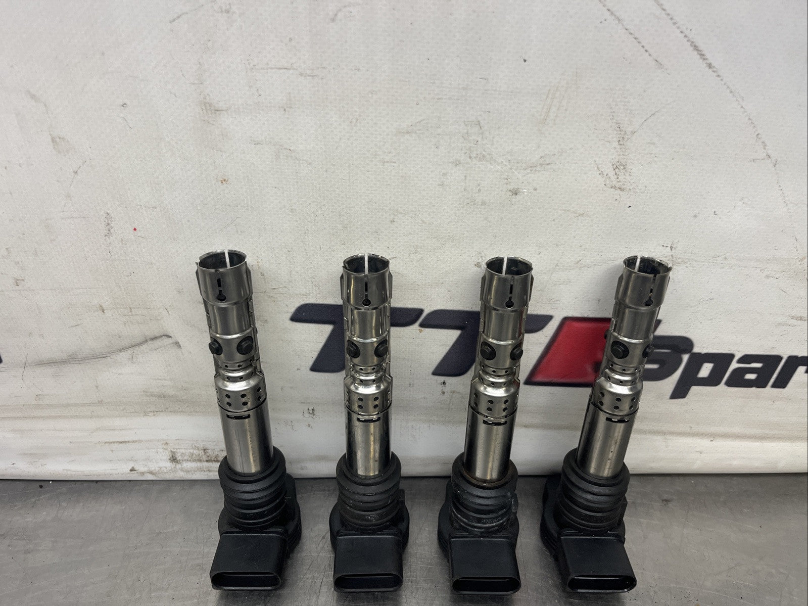 Audi TT mk1 coil pack set of four OEM original parts 06A905115D