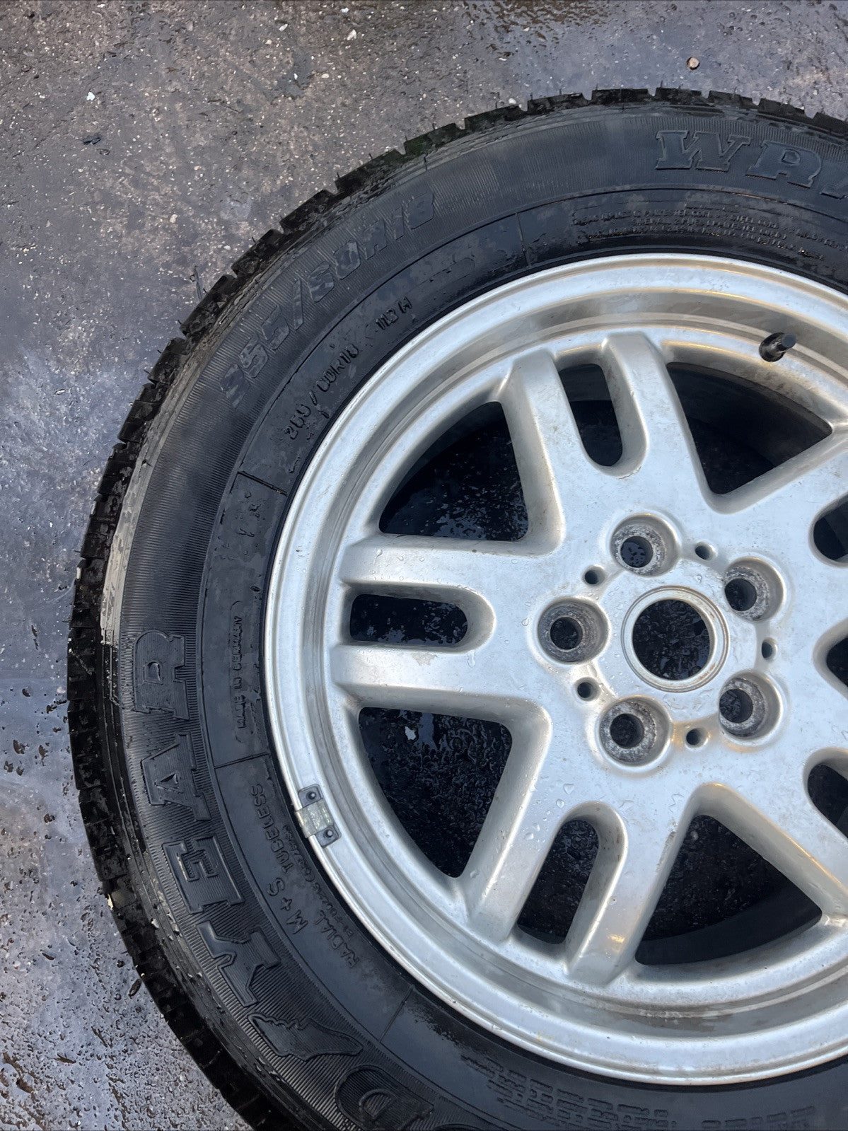 RANGE ROVER VOGUE 18''X 7.5J ALLOY WHEEL WITH GOODYEAR WRANGLER TYRE 255/60/R18 
