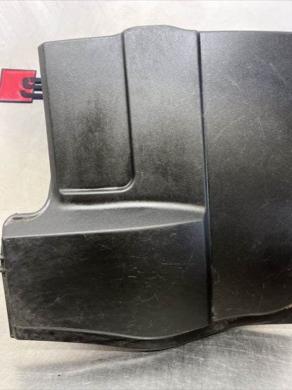 LAND ROVER DISCOVERY 3 ABS PUMP PLASTIC COVER DWN500022