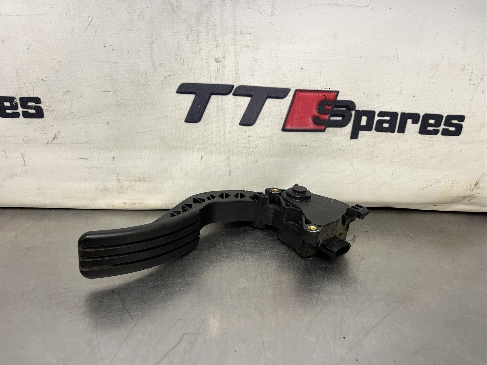 RENAULT TRAFIC ACCELERATOR THROTTLE PEDAL 180020024R MK3 2015 - 2019