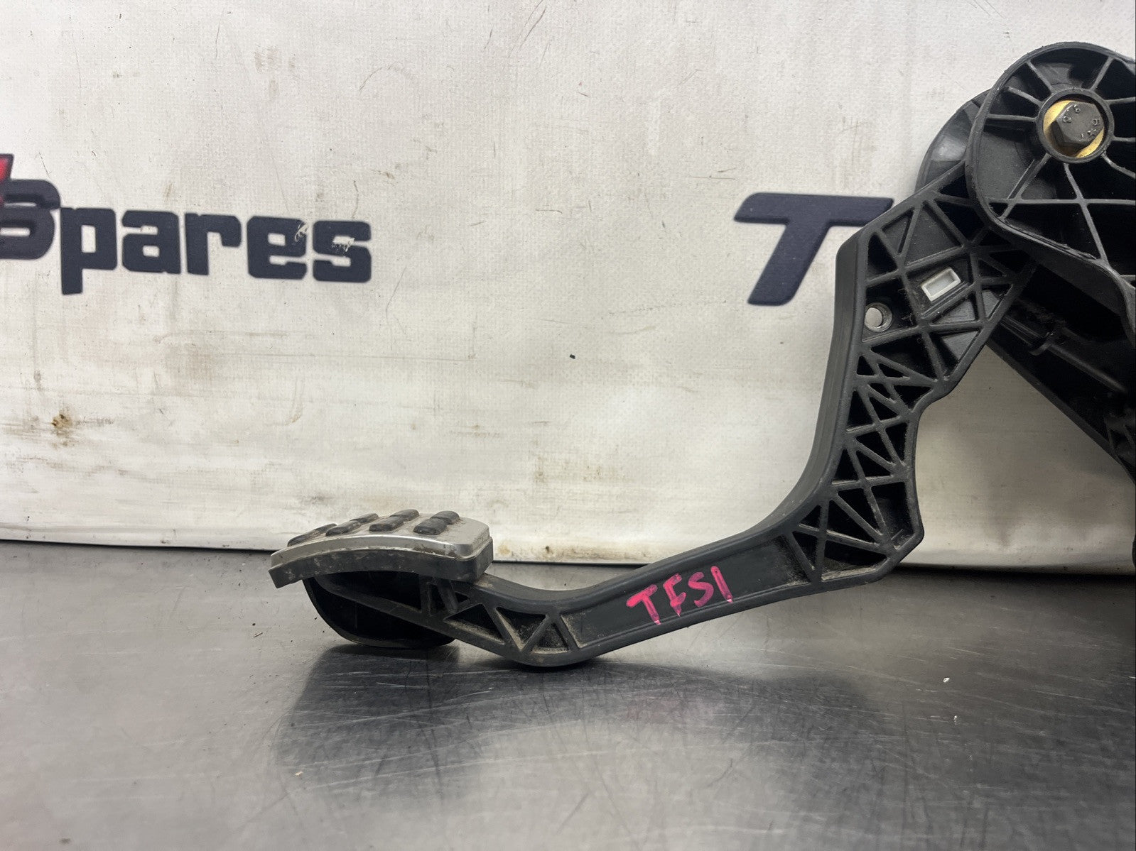 AUDI TT VW SEAT SKODA CHROME CLUTCH PEDAL 2.0TFSI BWA 1K2721059CP 06-14