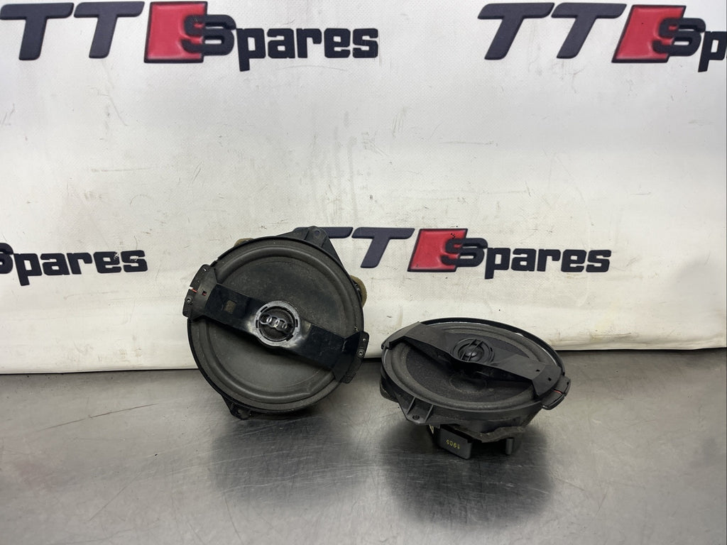 8D5035401AUDI TT 8N MK1 99-06 COUPE REAR QUARTER PANEL SPEAKER PAIR