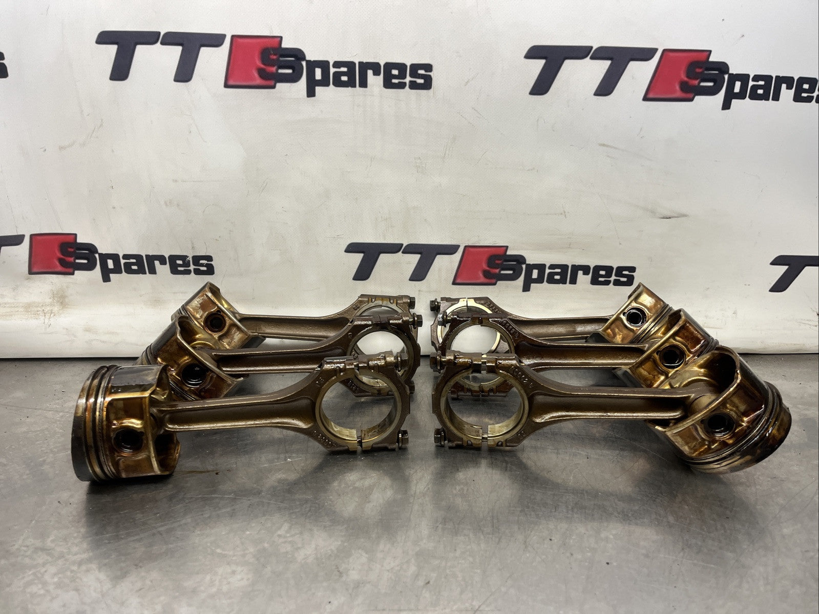 VW GOLF MK5 R32 2005-2009 3.2 V6 PETROL BUB  ENGINE PISTONS CONNECTING RODS 021E