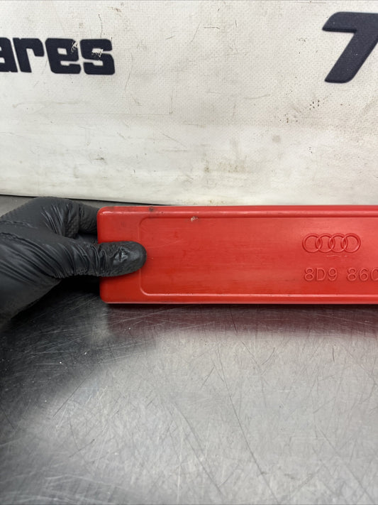 AUDI TT 8N MK1 98-06 REAR BOOT HAZARD WARNING TRIANGLE 8D9860251B