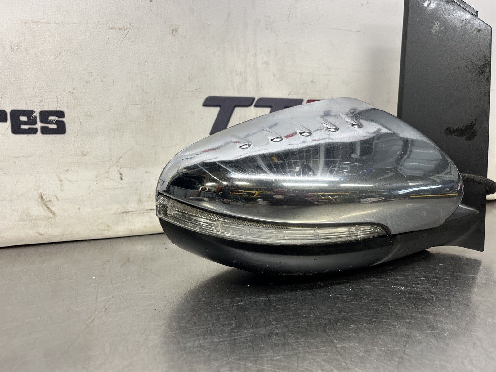 10-15 VW TOURAN 1T3 DRIVER SIDE HEATED POWER FOLD WING MIRROR CHROME