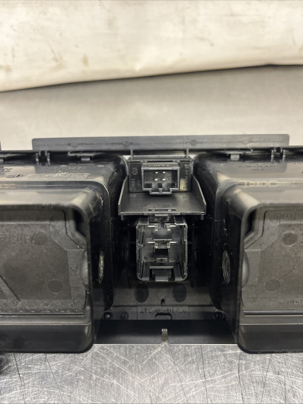 VW TOURAN Dashboard Storage Box Hazard Switch Vent 1T2857921D / 1T2819728D - B7