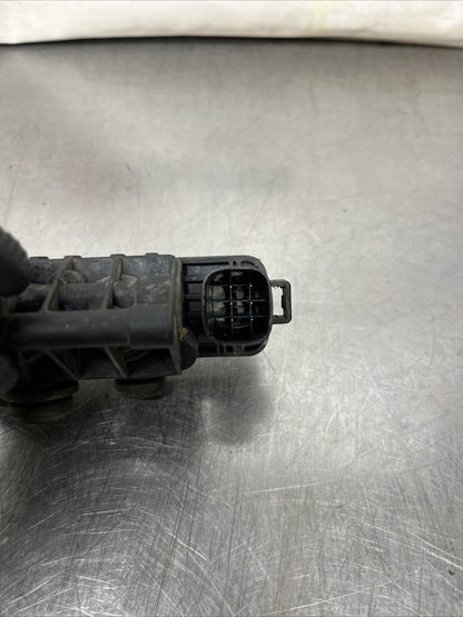 DISCOVERY 4 AIR SUSPENSION VALVE BLOCK RVH000095 2010 - 2013 LAND ROVER