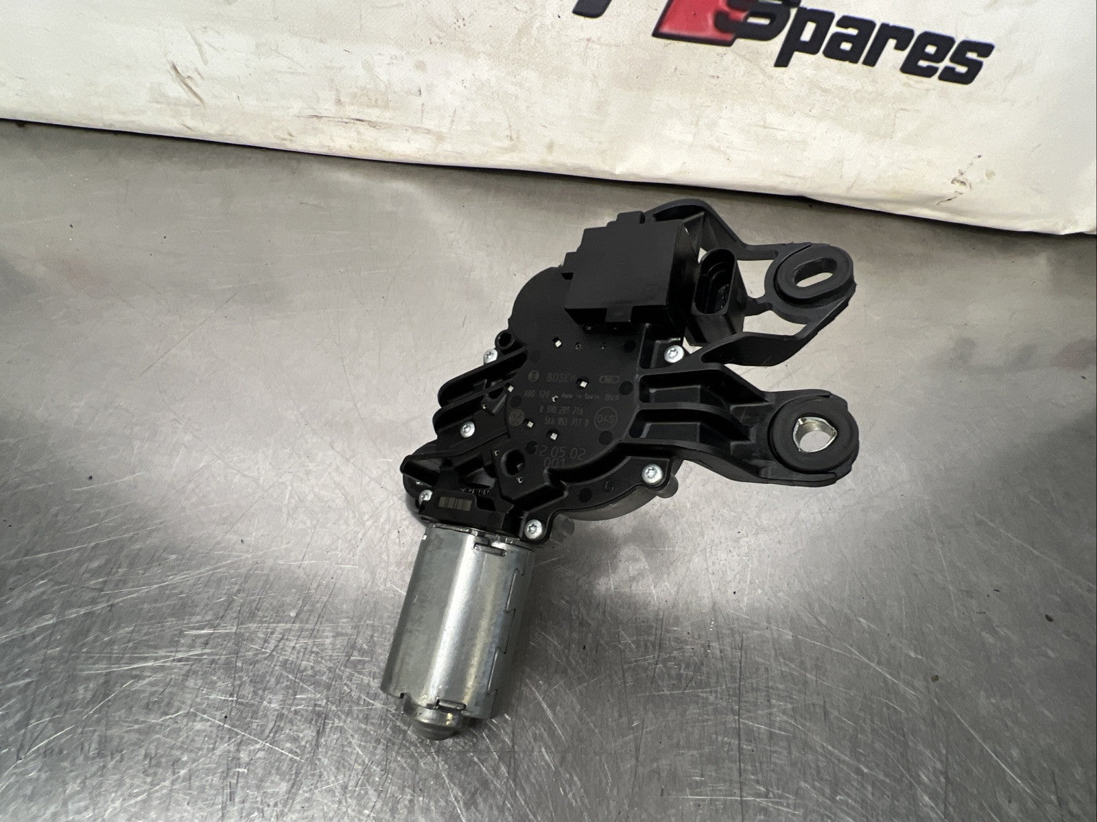 Vw Touran 1.6 Tdi Cayc 2010-2015 TAILGATE BOOT WIPER MOTOR REAR  5K6955711B