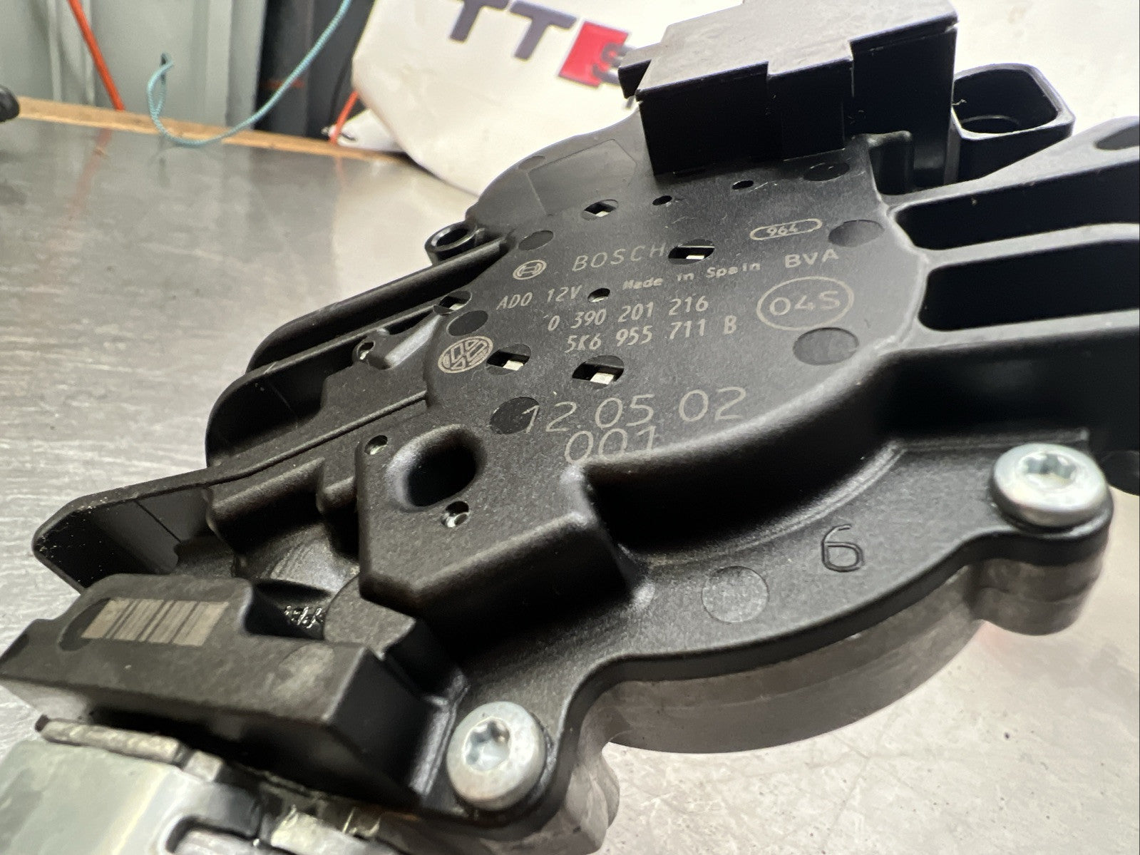 Vw Touran 1.6 Tdi Cayc 2010-2015 TAILGATE BOOT WIPER MOTOR REAR  5K6955711B