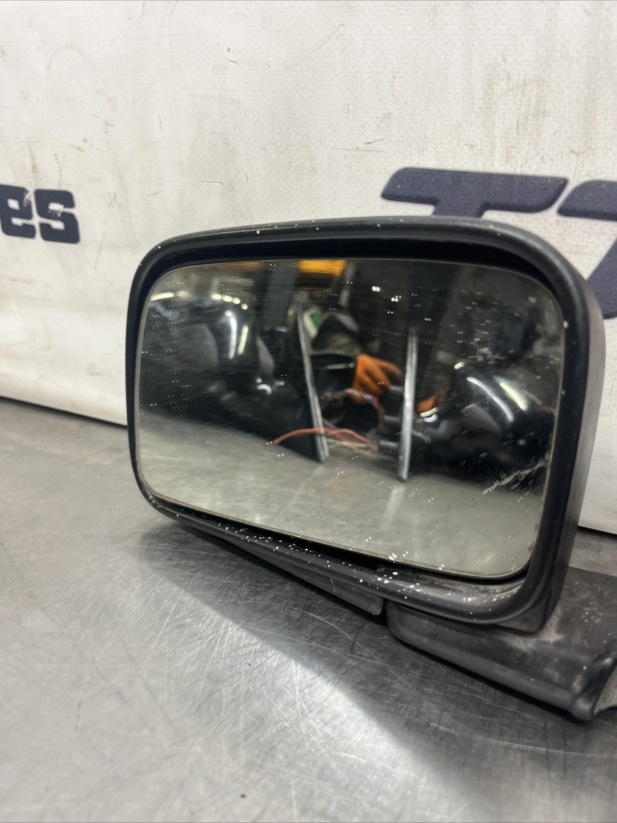 Volkswagen Golf Mk2 19E 1983-1992 N/s Wing Door Mirror Left Side Manual