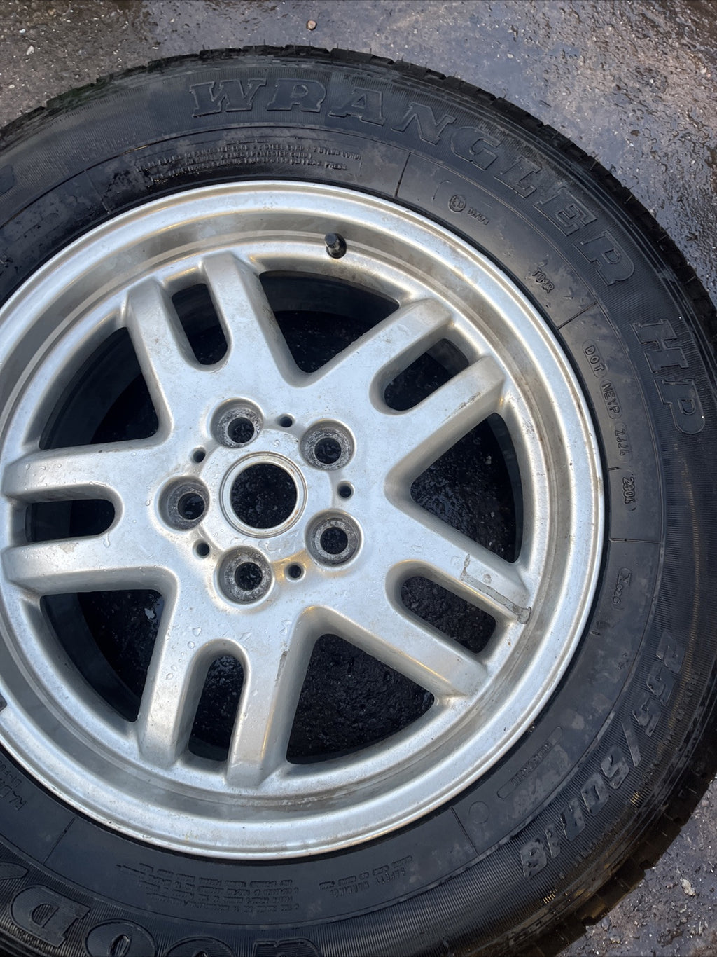 RANGE ROVER VOGUE 18''X 7.5J ALLOY WHEEL WITH GOODYEAR WRANGLER TYRE 255/60/R18 