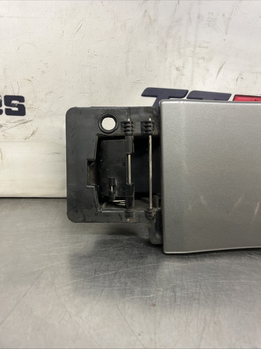 VAUXHALL VIVARO RENAULT TRAFIC 2014-2019 FUEL FILLER FLAP + HOUSING 93457385
