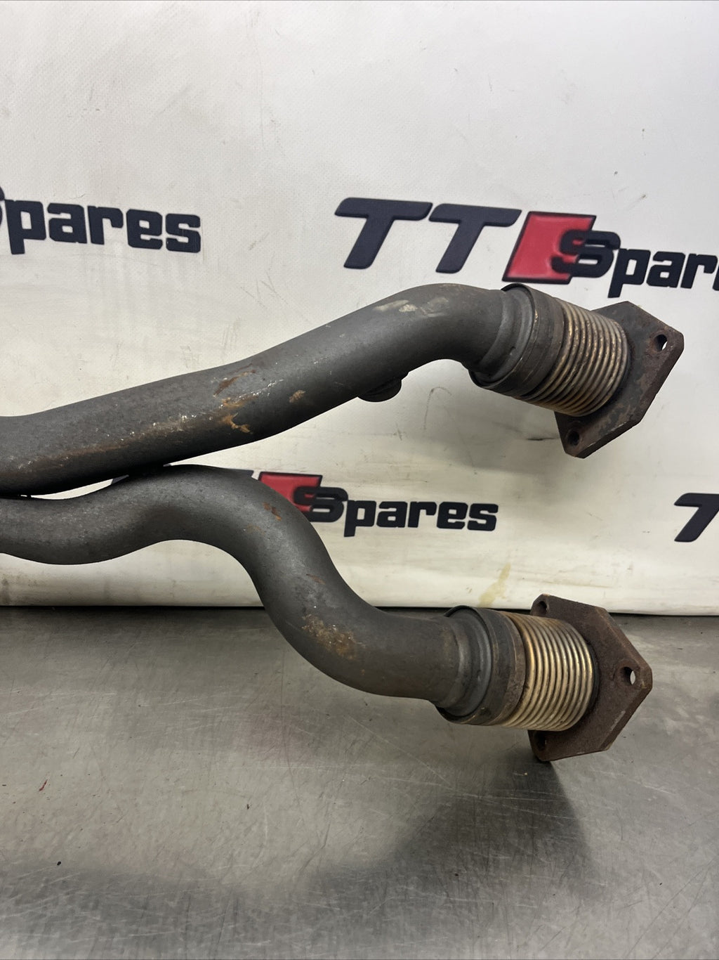 Audi TT Mk1 8N 2001-2006 3.2 V6 Exhaust Down Pipe inc Flexi Section 1J2253091M