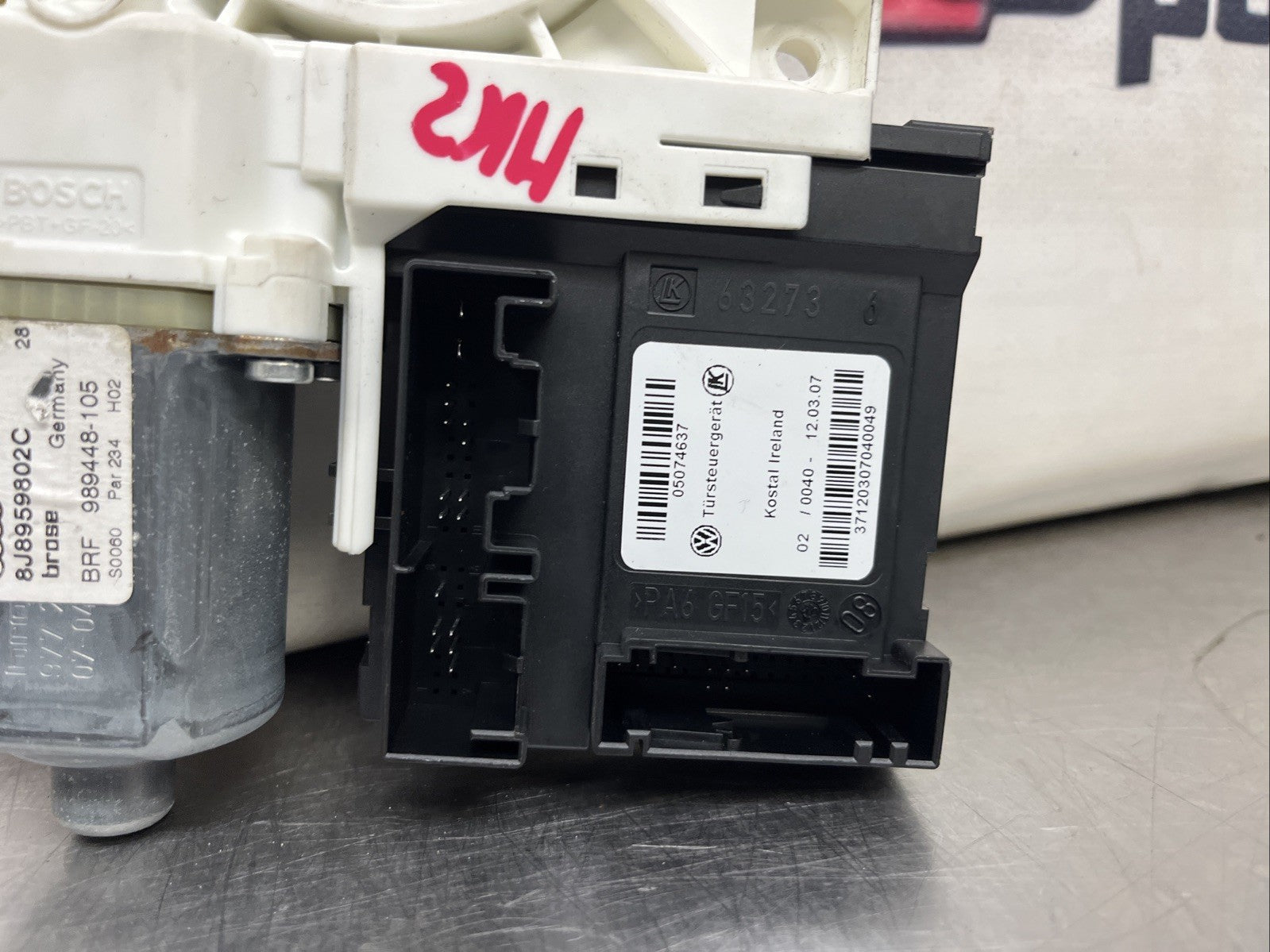 AUDI TT DRIVERS WINDOW MOTOR /OFFSIDE  MK2 06-14 8J8959801C
