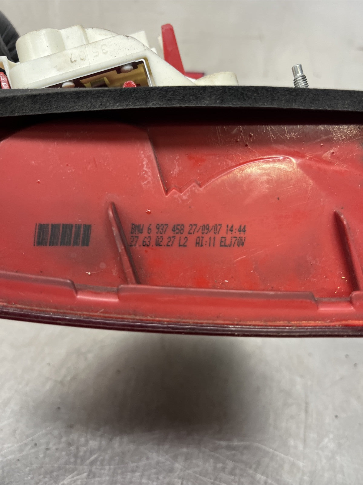 BMW 3 Series E90 Saloon Rear Back Lamp Light Right Tail Back O/S 6937458