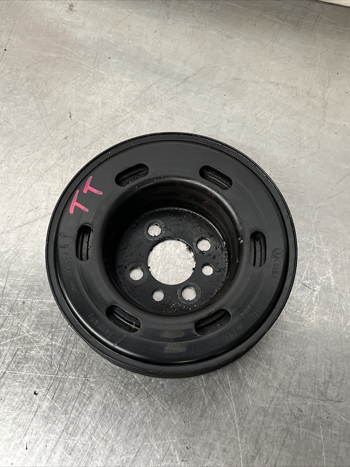 06A105243F CRANKSHAFT PULLEY FOR AUDI TT 8N3 1.8 T QUATTRO 17369811   17369811