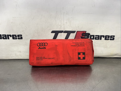 AUDI TT MK1 8N 1998 - 2006 GENUINE FIRST AID KIT - 8N0 860 282