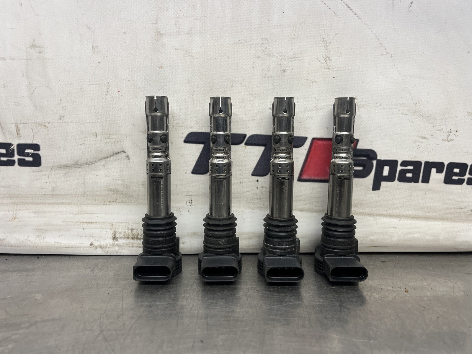 Audi TT mk1 coil pack set of four OEM original parts 06A905115D