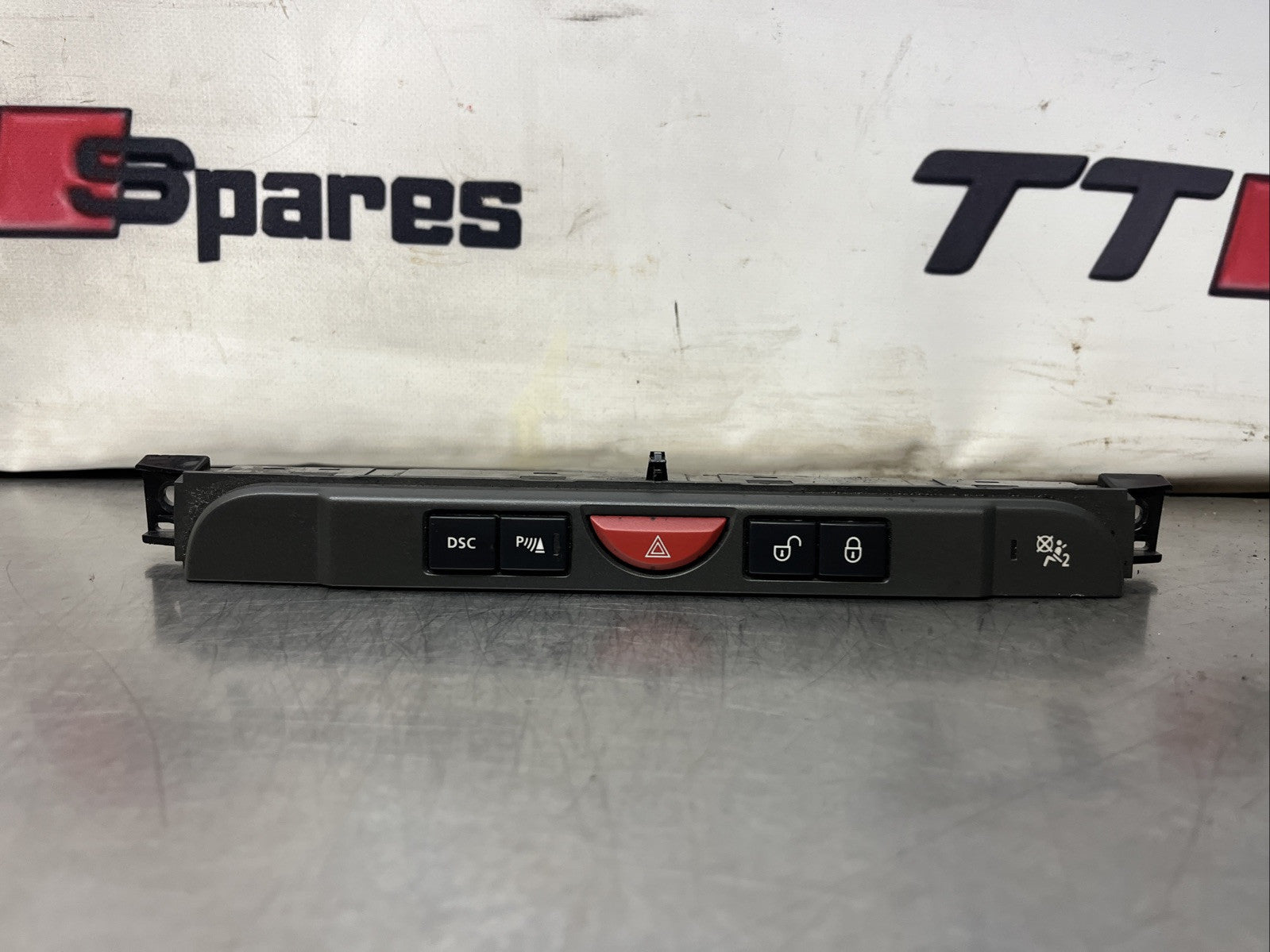 2006 LAND ROVER DISCOVERY 3 HAZARD  SWITCH PANEL YUL500400WUX