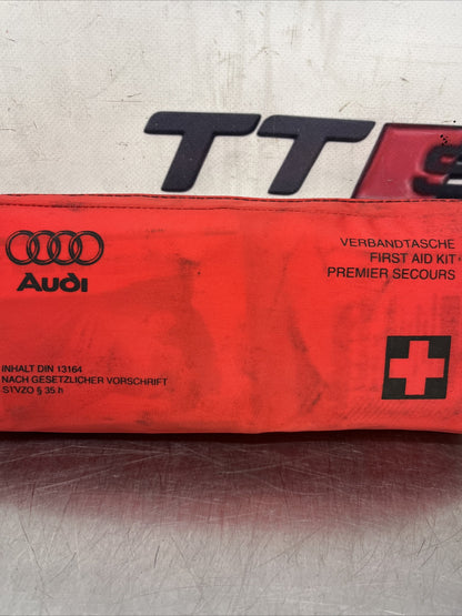 AUDI TT MK1 8N 1998 - 2006 GENUINE FIRST AID KIT - 8N0 860 282