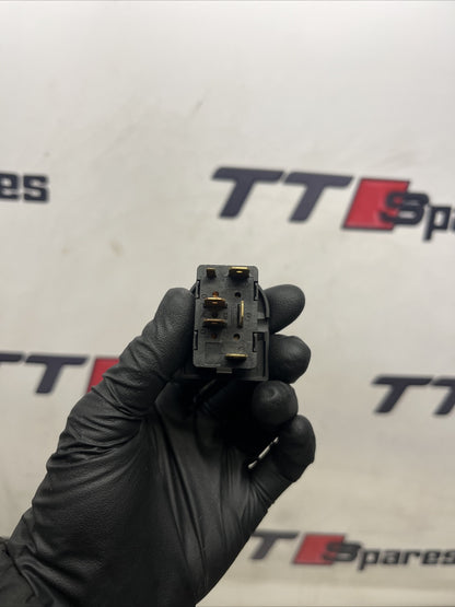2004 AUDI TT MK1 8N CENTRAL LOCKING PUSH BUTTON SWITCH 8N0962107A