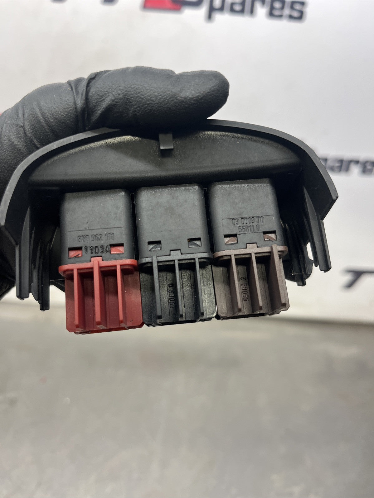 AUDI TT MK1 8N FUEL FLAP BOOT RELEASE SWITCHES WARRANTY 8n0962101