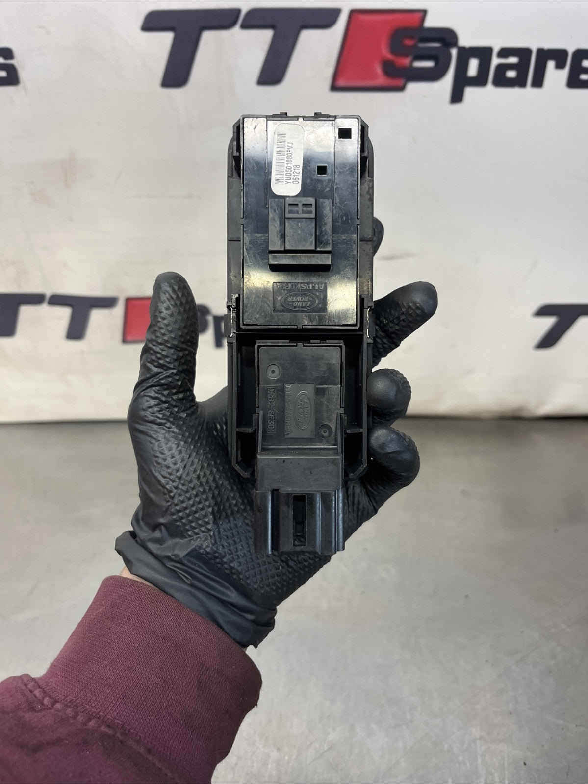 2007 LAND ROVER DISCOVERY 3 OFFSIDE RIGHT REAR WINDOW SWITCH YUD501080PVJ