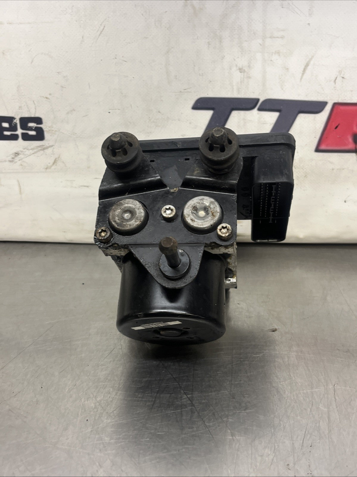 2007 AUDI TT ABS UNIT 2000PETROL 8J0614517A 10096103233 10061930251 10021202144