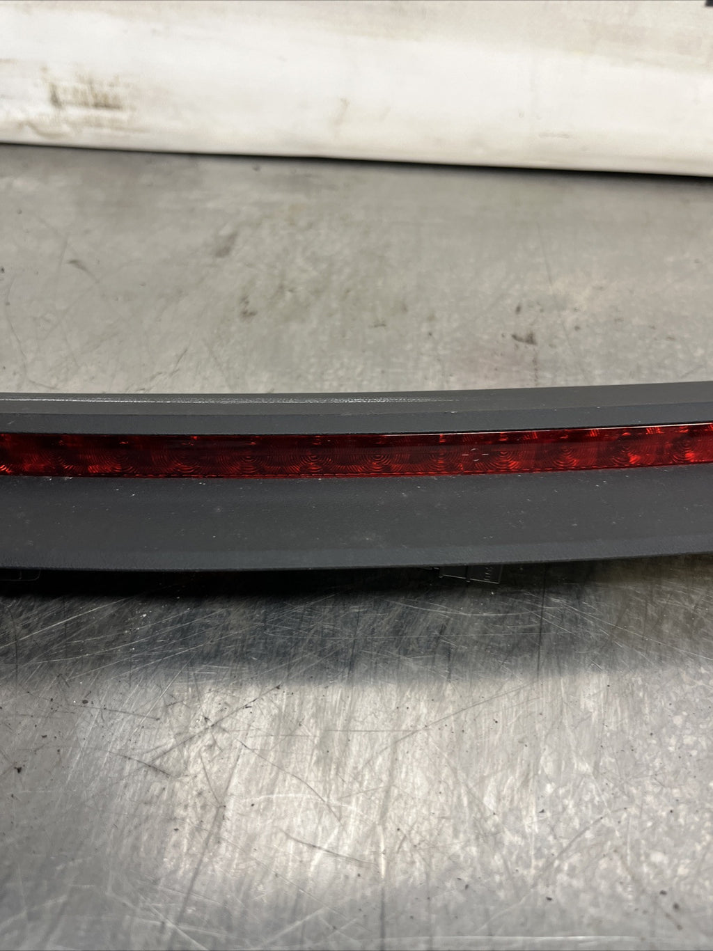 AUDI TT 2002 THIRD BRAKE LIGHT 8N8945097A