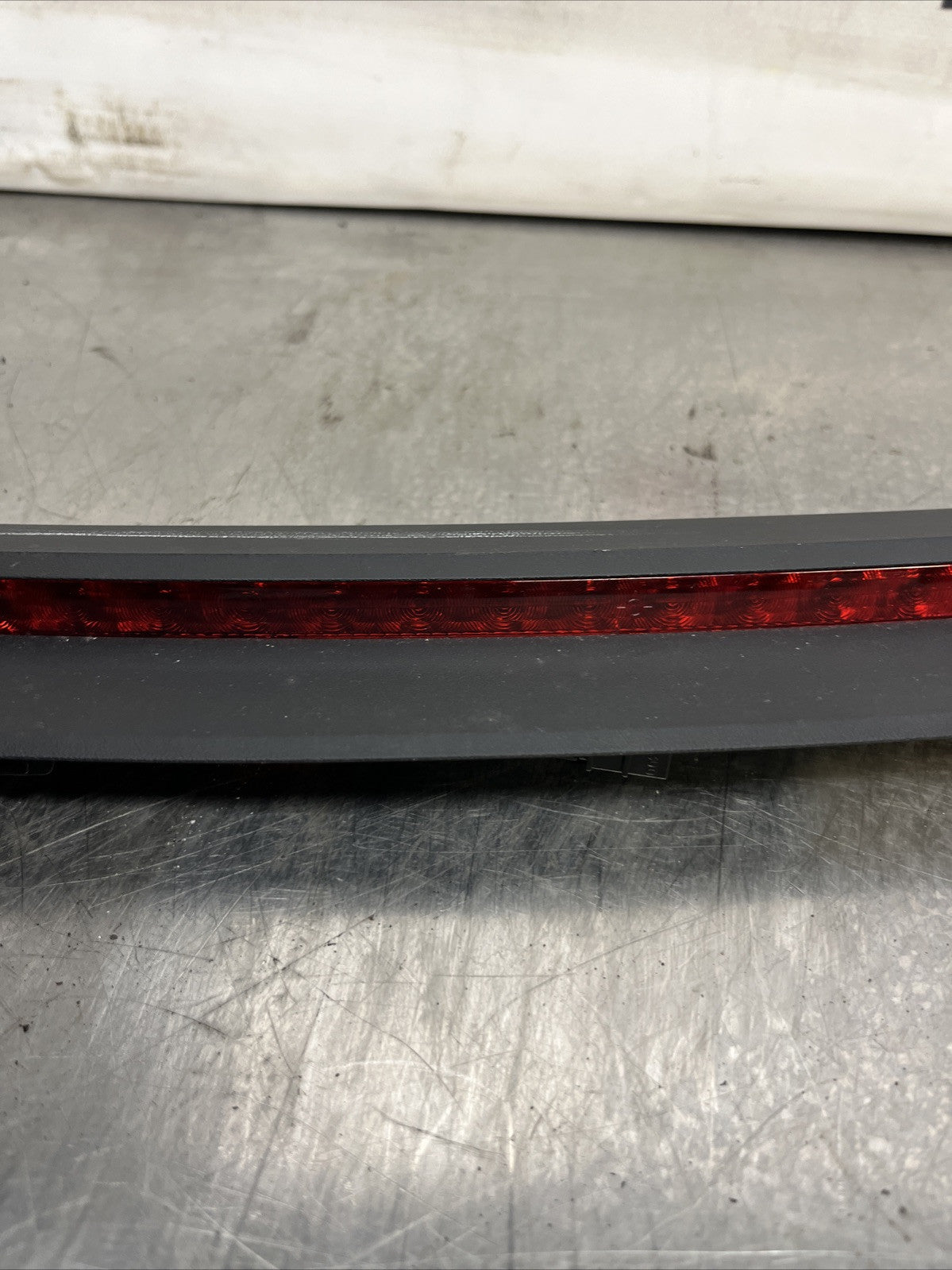 AUDI TT 2002 THIRD BRAKE LIGHT 8N8945097A