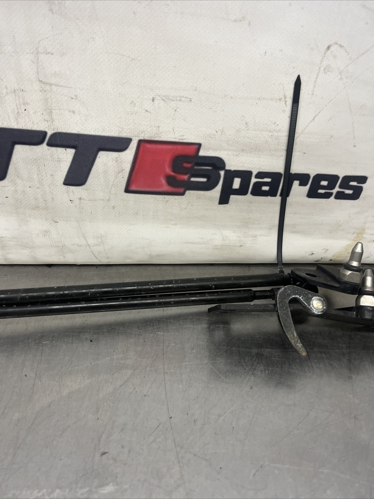 Audi TT Mk1 98-06 8N Roadster Soft Top Hood Roof Shut Latch Catch Lock & Handle