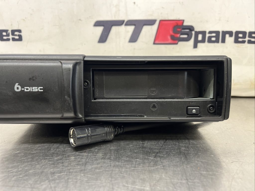 Audi TT 8N MK1 6 DISC CD CHANGER MULTICHANGER 6 DISC 8N8 035 111 A 8N8035111A