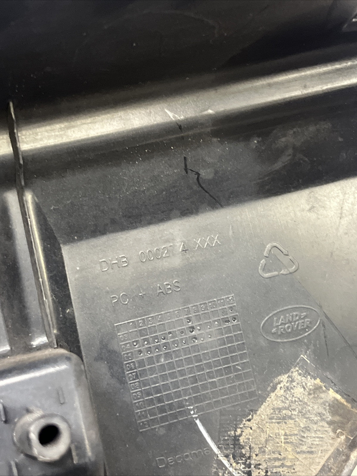 DHB000274XXX LAND ROVER DISCOVERY 3 L319 2004-10 FRONT GRILL 