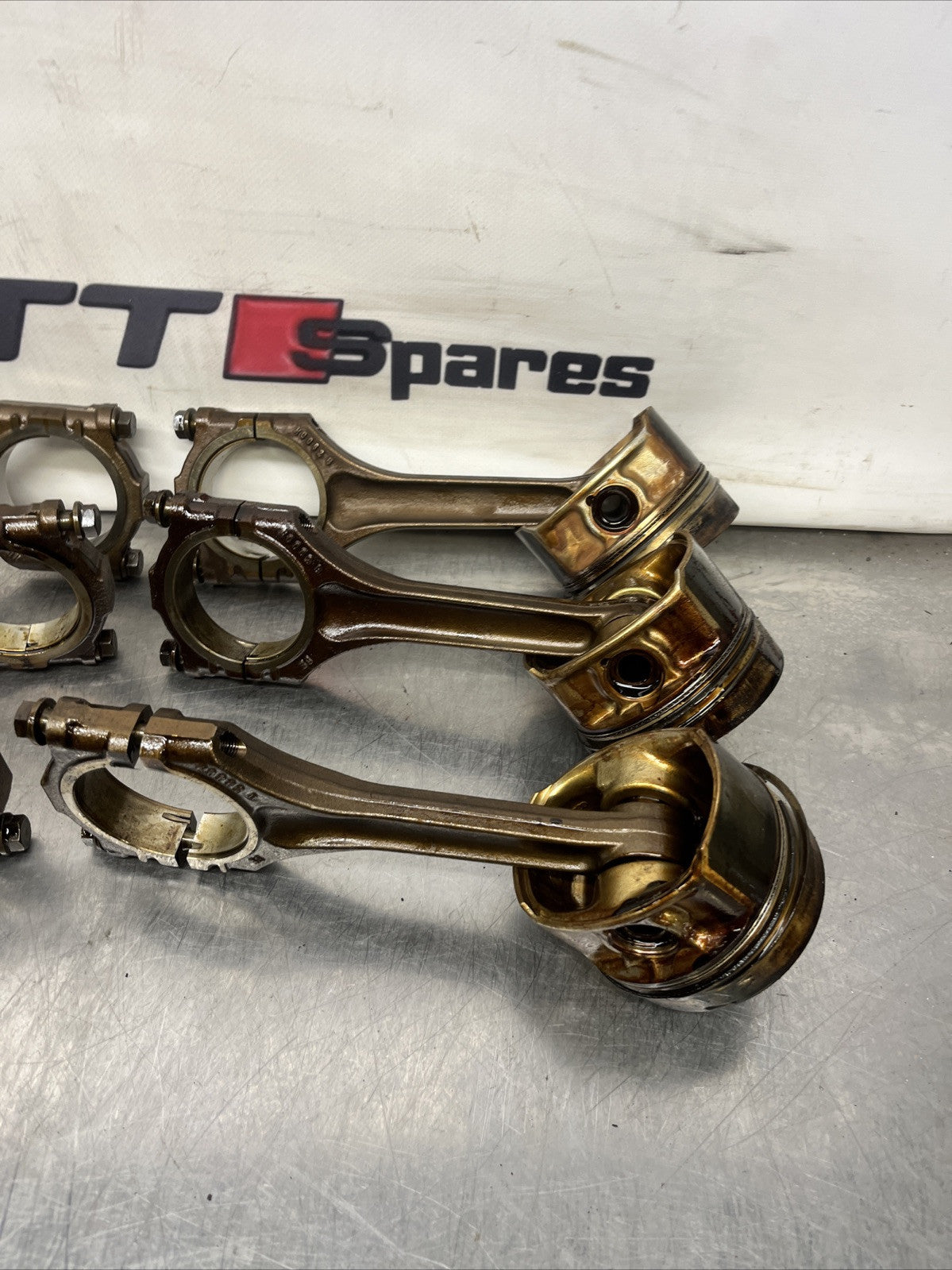 VW GOLF MK5 R32 2005-2009 3.2 V6 PETROL BUB  ENGINE PISTONS CONNECTING RODS 021E