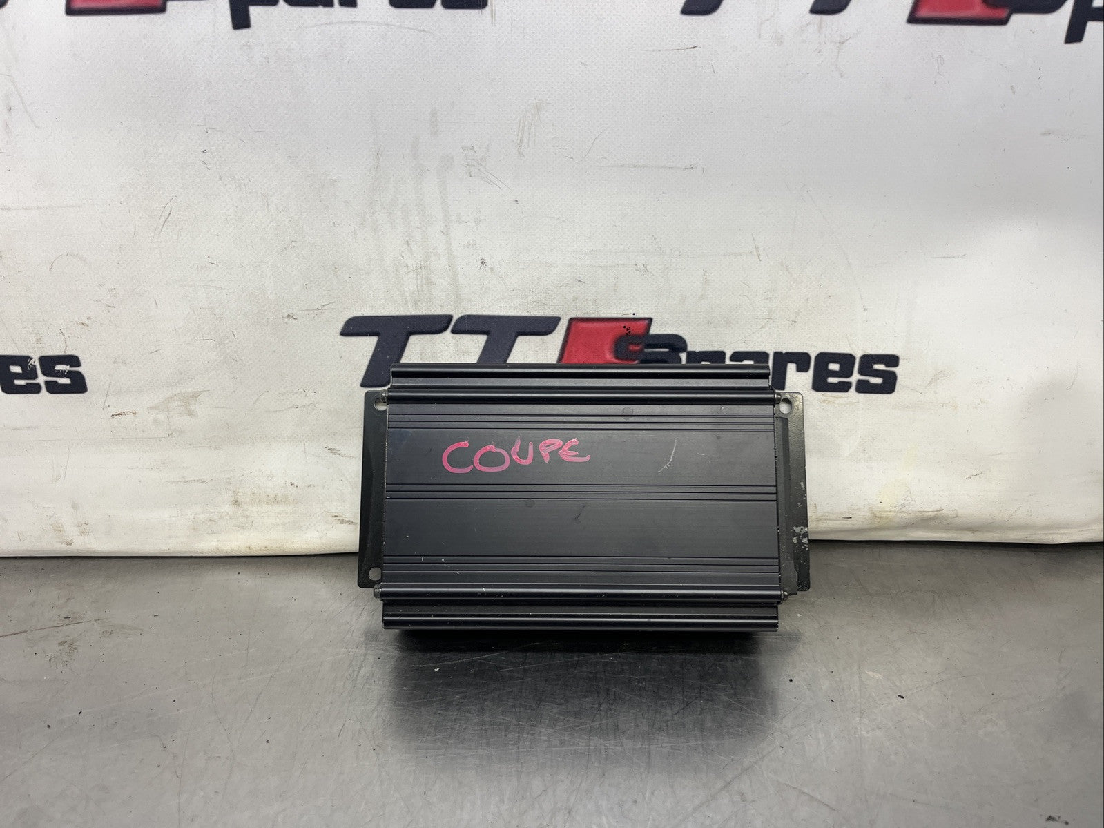 Audi TT 8N Mk1 Coupe Bose Stereo Radio Speaker Amplifier 8N8035223
