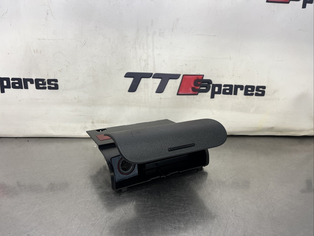 8N0857951 AUDI TT MK1 98-06 8N CENTRE CONSOLE ASHTRAY BLACK 